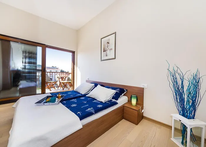Aquamarine Deluxe Penthouse * 돈제페트레케인