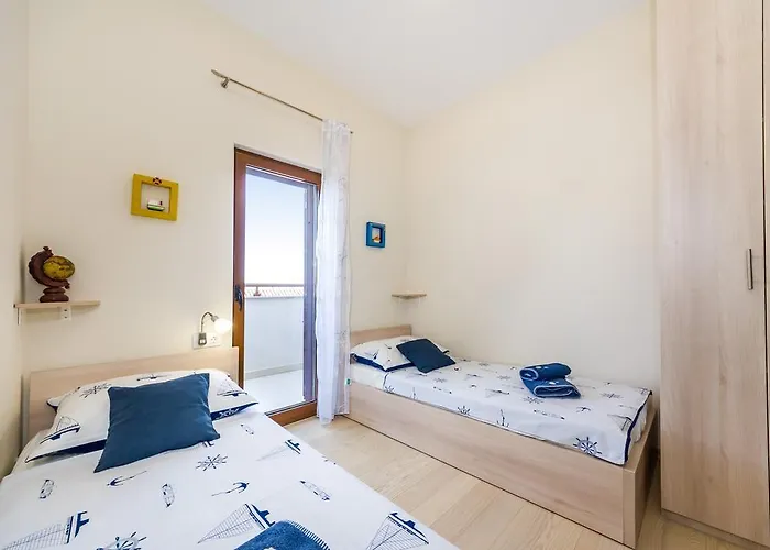 Aquamarine Deluxe Penthouse 돈제페트레케인