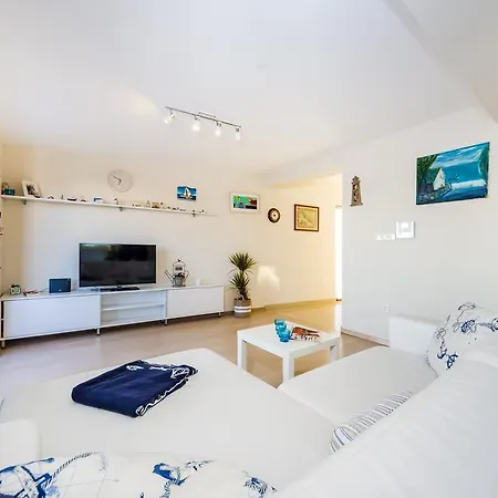 Aquamarine Deluxe Penthouse