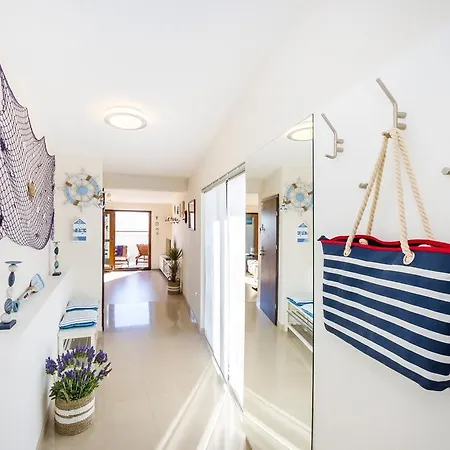 Apartment Aquamarine Deluxe Penthouse *