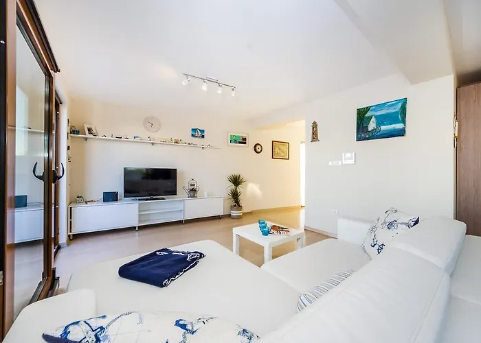 Aquamarine Deluxe Penthouse
